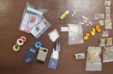 Armi e droga in casa, arrestato un 35enne pluripregiudicato a Copertino 