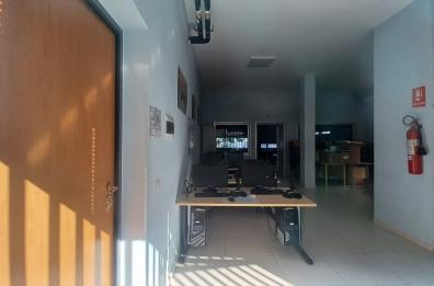 Bari, furti all'istituto Euclide-Caracciolo di Japigia: portati via pc e altri strumenti