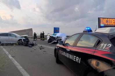 Sannicola, tragico schianto tra due auto sulla strada provinciale 17: un morto e quattro feriti VIDEO