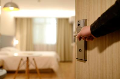 Si spacciava per b&b, ma era un vero e proprio albergo: sospesa struttura a nord di Bari