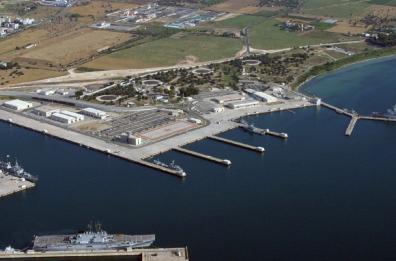 Emissioni, a Taranto 2 la Marina nel mirino