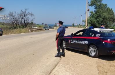 Allestisce una serra di marijuana in casa: arrestato un 23enne a Brindisi