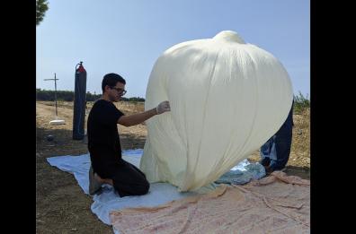 Pallone a idrogeno salentino lanciato in aria tocca la stratosfera: è record del mondo
