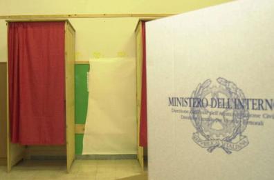 Cittadini e istituzioni: è giunto il tempo di ricucire lo strappo