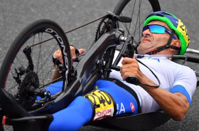 Paralimpiadi, il pugliese Mazzone da favola, bronzo nella H1-2 su strada