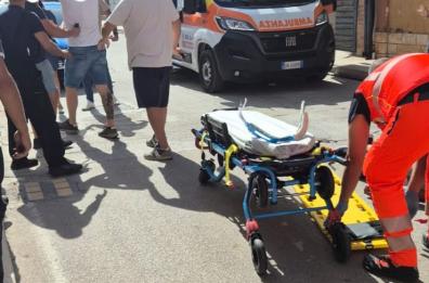 Modugno, perde il controllo del monopattino e sbatte la testa: morto il 62enne