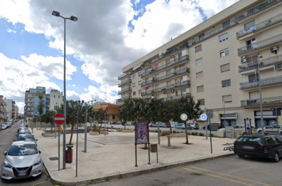 A Monopoli piazze e aree senza verde: aggregazione, spazi cercasi