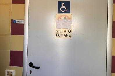 Taranto, «Mercato della Salinella sporco e abbandonato». I commercianti: «Noi dimenticati»