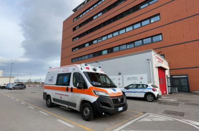 Foggia, terza aggressione in Pronto soccorso: un uomo con il braccio ingessato si scaglia contro due infermieri e un vigilante. Emiliano chiede convocazione tavolo di sicurezza