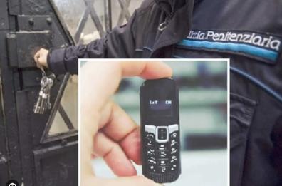 Carcere minorile di Bari, il figlio del boss sorpreso a usare microcellulare in cella