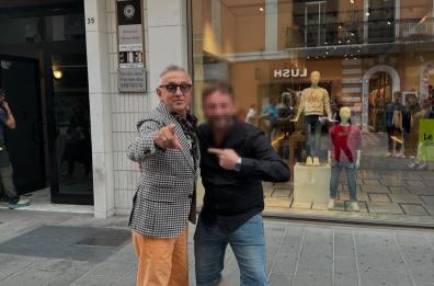 Bari, chef Bruno Barbieri paparazzato in via Sparano: è in città per 4 hotel 