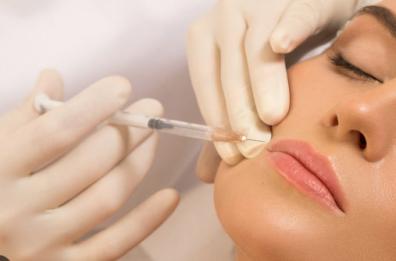 Trani, clinica eseguiva trattamenti ma il chirurgo estetico non aveva autorizzazione: sospesa