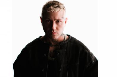 Lazza arriva a Molfetta: unica data pugliese per l'instore tour dell'album «Locura»
