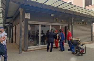 Bari, blitz all'ex Manifattura Tabacchi: sequestrata merce di dubbia provenienza, tagliate le saracinesche