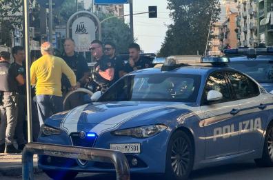 Bari, volano pugni durate un litigio violento: l'intervento di tre pattuglie della Squadra Volante