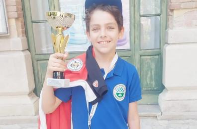 Foggia fa il tifo per Marco, baby campione di scacchi: parteciperà ai mondiali