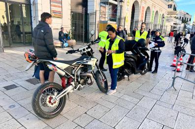 Bari, stretta su monopattini e bici elettriche: controlli a raffica a Poggiofranco e Carrassi