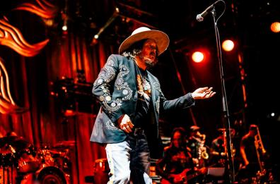 Zucchero torna live in Puglia: l'«Overdose d'amore» tour 2025 farà tappa a Bari