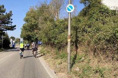 Paura sulla Nardò-Leverano, 52enne di Matino cade dalla bici e finisce all’ospedale di Copertino
