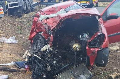 Laterza, auto contro un camion all'incrocio: muore la conducente della macchina