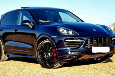 Polignano e Conversano nel mirino della banda della Porsche blu: furto in un panificio
