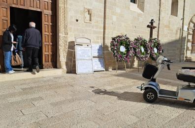Omicidio di Gravina, l'ultimo straziante saluto ad Arcangela Turturo