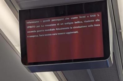 Ordigno bellico tra Bari Santo Spirito e Giovinazzo, ripresa la circolazione ferroviaria: bomba rimossa