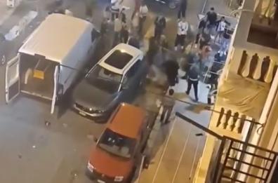 Choc a Taranto, in pieno centro un uomo tenta di abusare di una ragazzina: scatta la rissa, arrestato