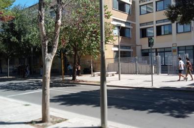 Lecce, studentessa di 15 anni muore dopo sovradosaggio di medicinali. La madre sui social: «Tragica fatalità, Eva era piena di sogni»