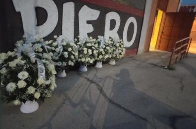 A Foggia allestita la camera ardente per i tre giovani tifosi morti: «Una vita da ultrà»