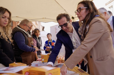 Ostuni, il laboratorio di orecchiette dei ragazzi autistici al G7 di Assisi