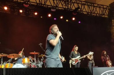 «Una bella serata» a Bari con Tommaso Paradiso tra solidarietà e innovazione