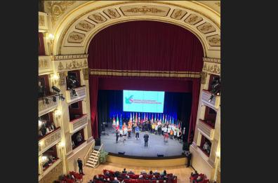 Bari, al  teatro Piccinni si esibisce la prima orchestra inclusiva della Puglia alla presenza di  Mattarella