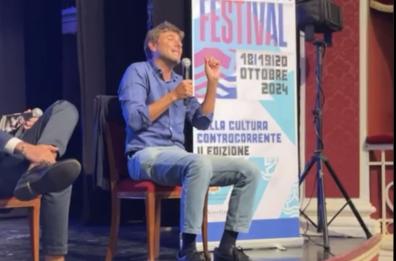 Di Battista e il ritorno in politica: «Lo farei, ma non con i 5Stelle»