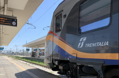 Regionale Foggia-Bari, giovane capotreno aggredita da una passeggera