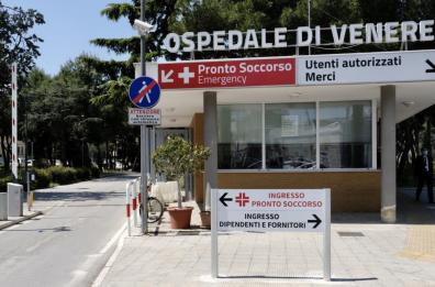 Neonata morta per una lite tra medici durante il parto: nessun colpevole per la Cassazione