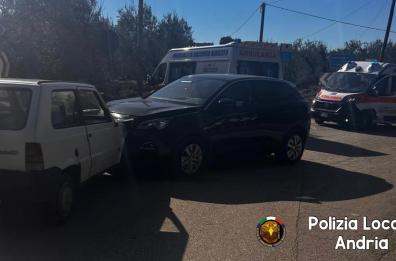 Andria, scontro tra auto sulla SP 43: quattro feriti