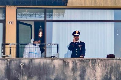 Neonata morta e gettata nel water in Veneto, fermata la madre: è una 29enne pugliese. «Non sapevo di essere incinta»
