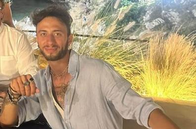 «Ciao piccolo principe»: Polignano piange Andrea Bertin, il motociclista 30enne morto sulla Monopoli-Alberobello