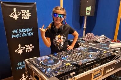 Il talento della salentina DJPia: a soli 9 anni pronta a esibirsi a Milano e San Marino