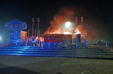 Alliste, camion di giostrai a fuoco durante la festa patronale: si indaga. Svaligiate anche bancarelle degli ambulanti