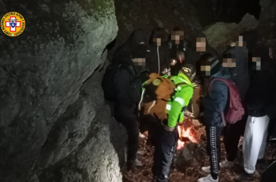 Parco del Pollino, recuperati dopo una notte 9 giovani escursionisti leccesi: avevano perso l'orientamento