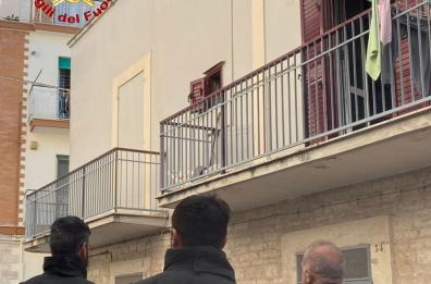 Ruvo, incendio in un'abitazione: muore un anziano, gravissima la moglie