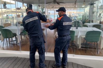 Trani, ristorante posiziona due dehors abusivi: sequestrati, titolare denunciato