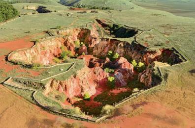Spinazzola, miniere bauxite e bosco Senarico: yoga ed escursioni per esplorare l’Alta Murgia
