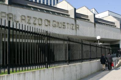 Brindisi, per l'operaio morto nella zona industriale chiesto il processo per i datori di lavoro