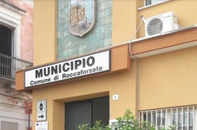 Roccaforzata, debiti per 1,8 milioni: a rischio gli stipendi dei dipendenti. «Abbiamo scritto al Prefetto, ma nessuna risposta»