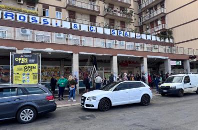 Sciopero trasporti pubblici. Bari, l'ira dei turisti in via Capruzzi: «Nessuno ci avvisa».  Cgil Puglia: adesione dell'80%