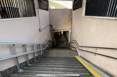 Barletta, sottopasso di via Imbriani-viale Marconi vietato ai diversabili: servoscala fuori uso da agosto