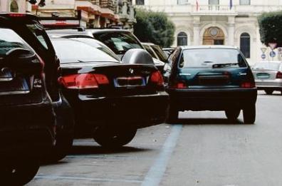 Parcheggiare a Bari: che fatica (oltre alle spese folli per un garage)